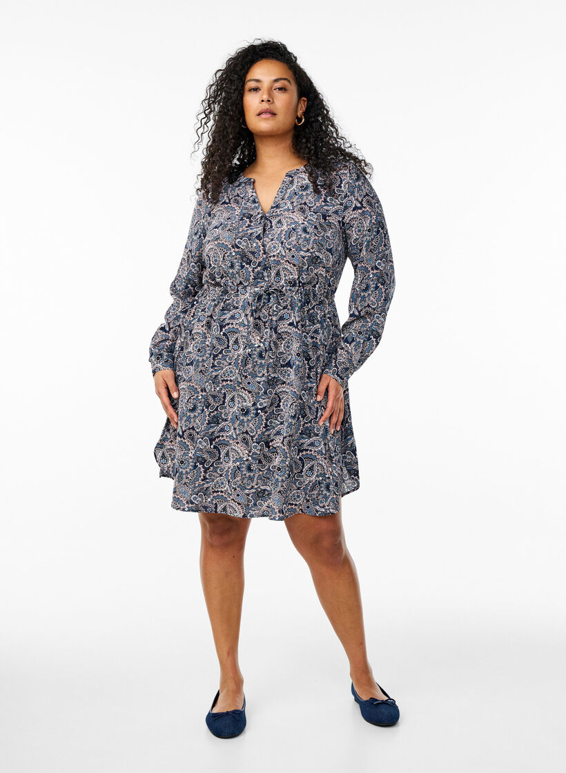 Polvimittainen mekko solmittavalla vyöllä, Beige, Model image number 1