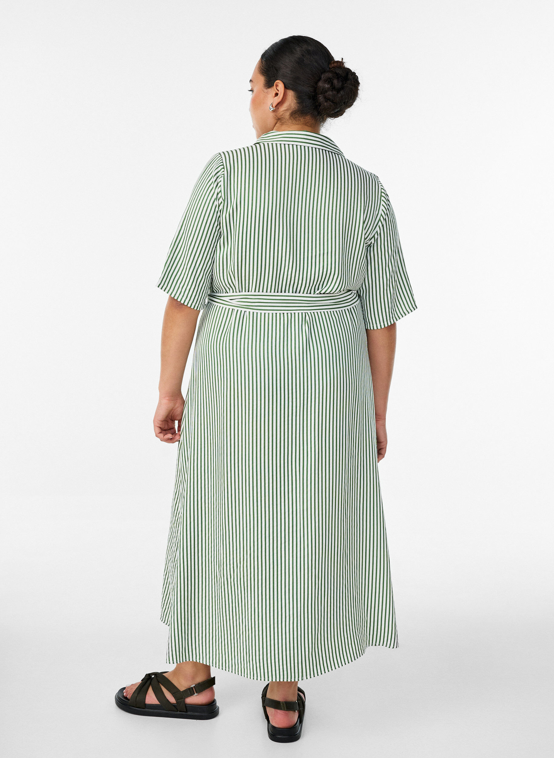 ZizziNilkkapituinen paitamekko, jossa solmittava vy&ouml; ja raitoja, Vihre&auml;, Model image number 1