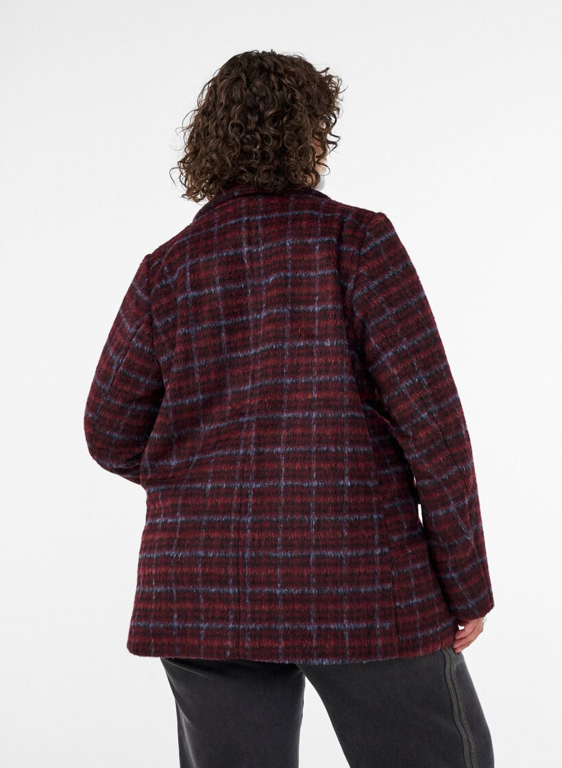 Ruudullinen takki taskuilla, Punainen, Model