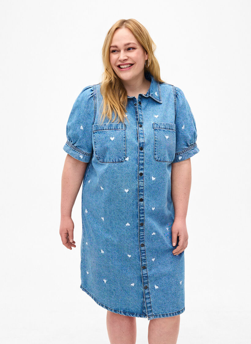Sydänkirjailuilla koristeltu farkkumekko, Light blue denim, Model image number 0