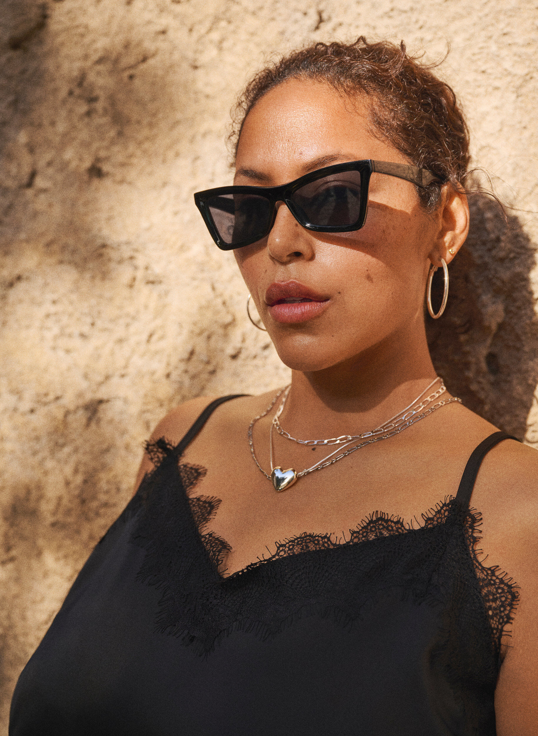 Zizzi Satiinitoppi pitsill&auml;, Musta, Image image number 0