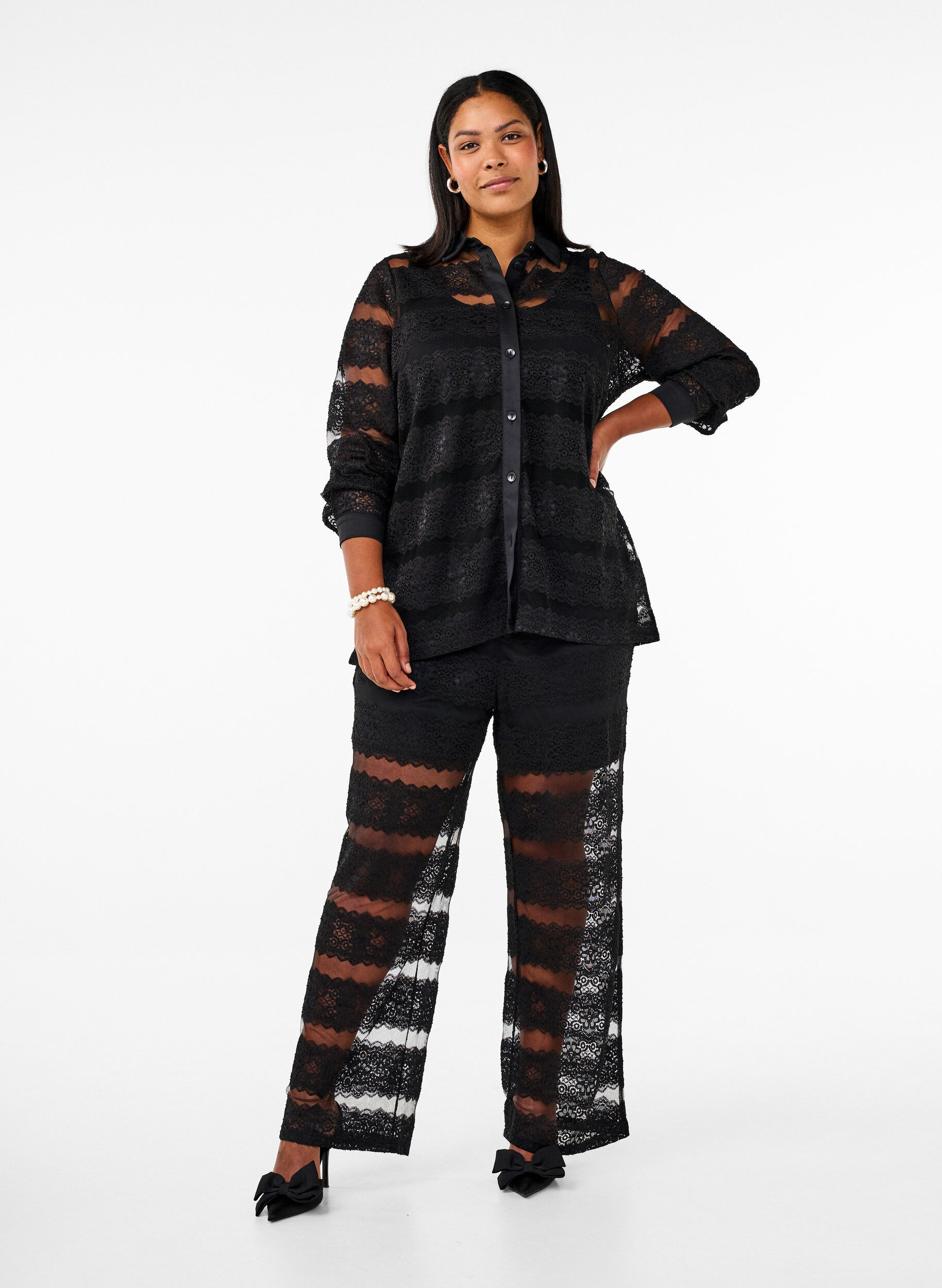 Zizzi Rento pitsipaita l&auml;pikuultavalla verkkokankaalla, Black, Model image number 2