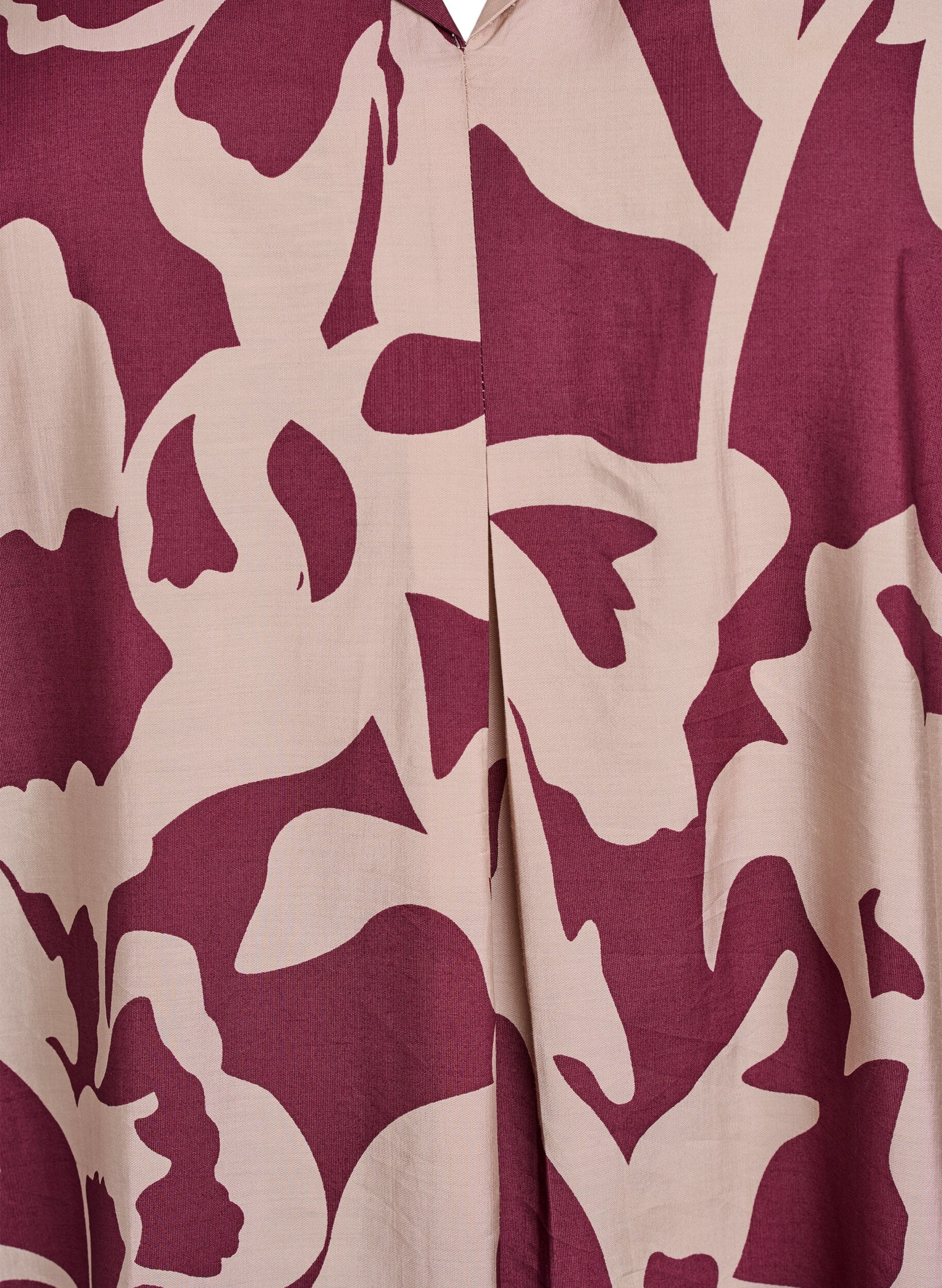 Zizzi Polvipituinen mekko printill&auml; ja V-p&auml;&auml;ntiell&auml;, Punainen, Packshot image number 2