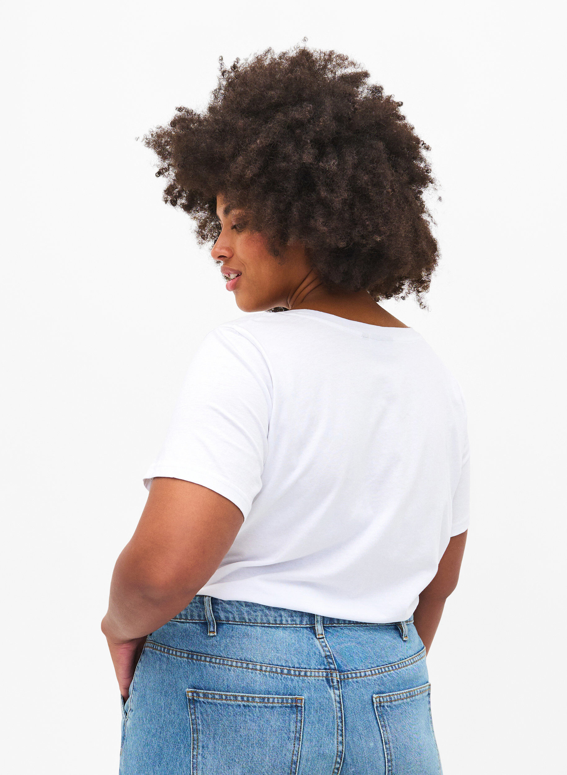 Zizzi T-paita strasseilla, B.White W.Rhinestone, Model image number 1