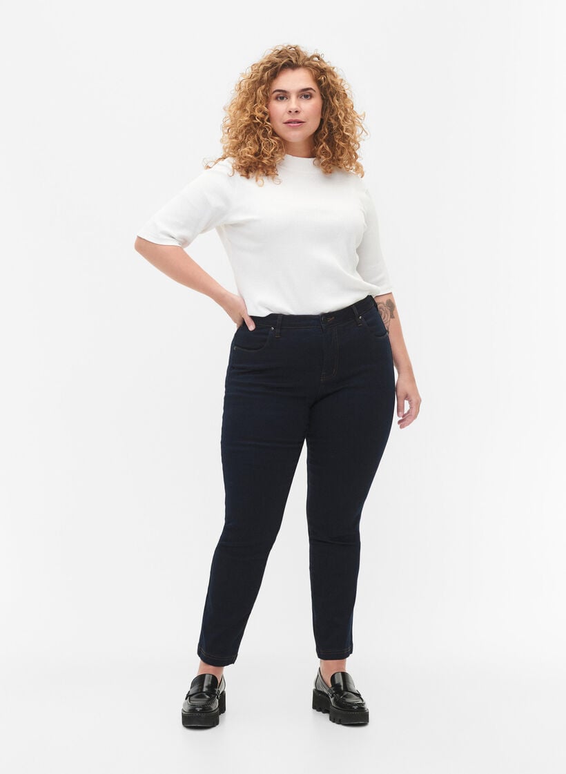 Slim fit Emily-farkut normaalilla vy&ouml;t&auml;r&ouml;ll&auml;, Sininen, Model image number 0