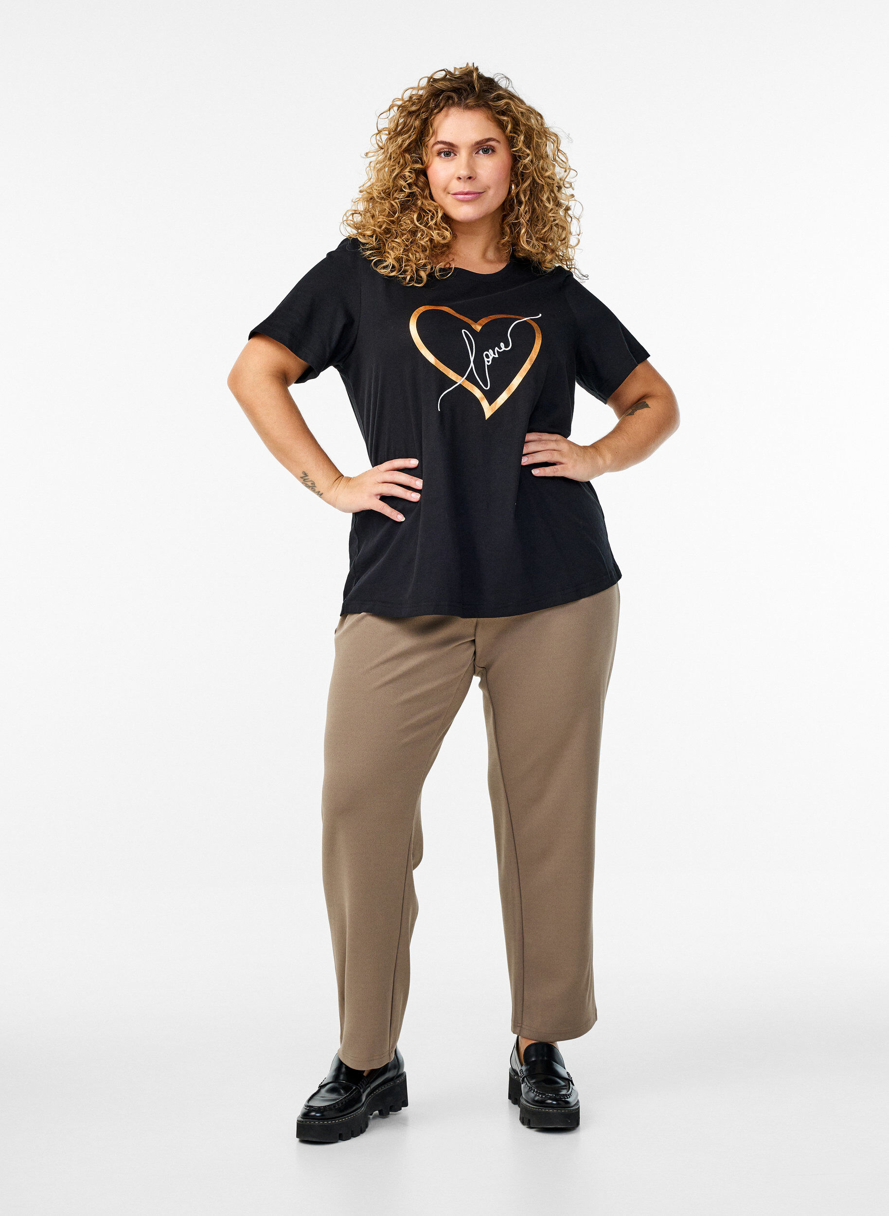 Zizzi FLASH - T-paita printill&auml;, Musta, Model image number 1