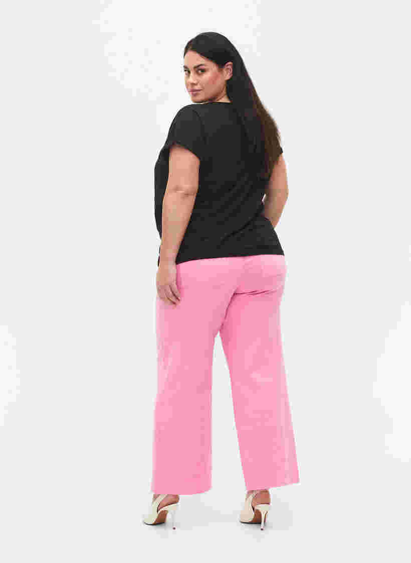 Leveälahkeiset farkut korkealla vyötäröllä, Pink, Model image number 1