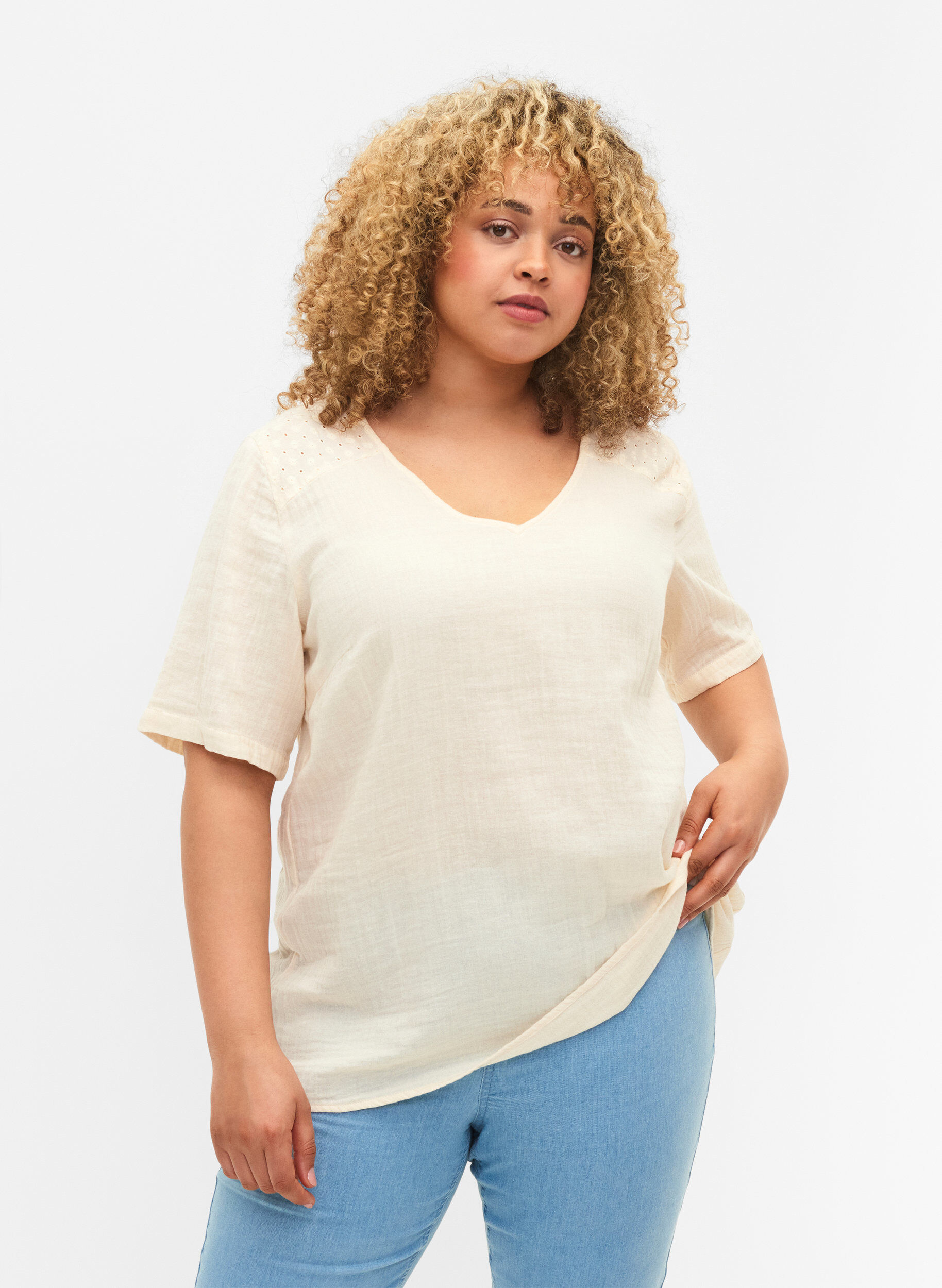 Zizzi Lyhythihainen puuvillapusero brodeerauksella, Buttercream, Model image number 0