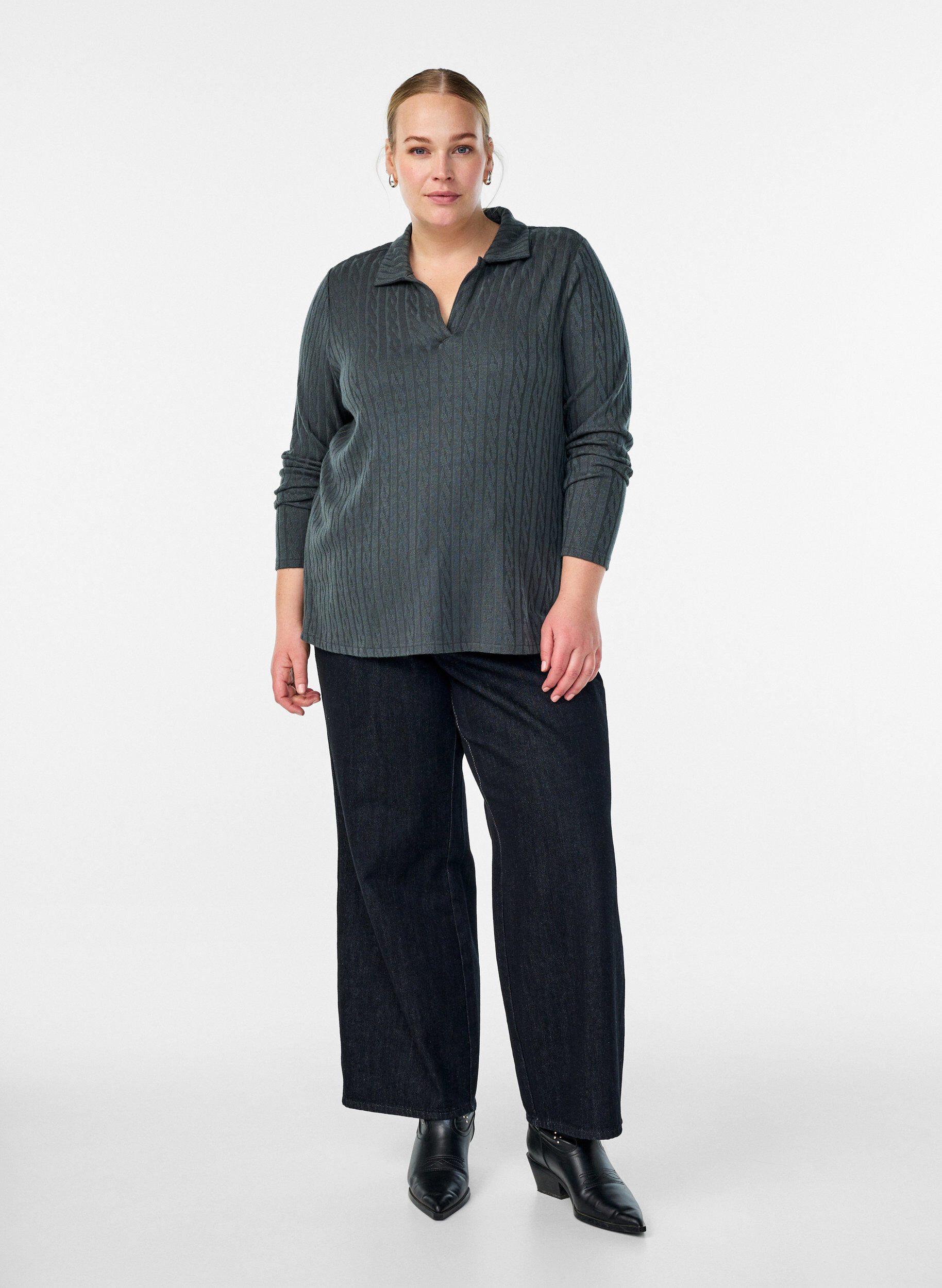 Zizzi Neulepusero kauluksella ja palmikkokuvioinnilla, Vihre&auml;, Model image number 1