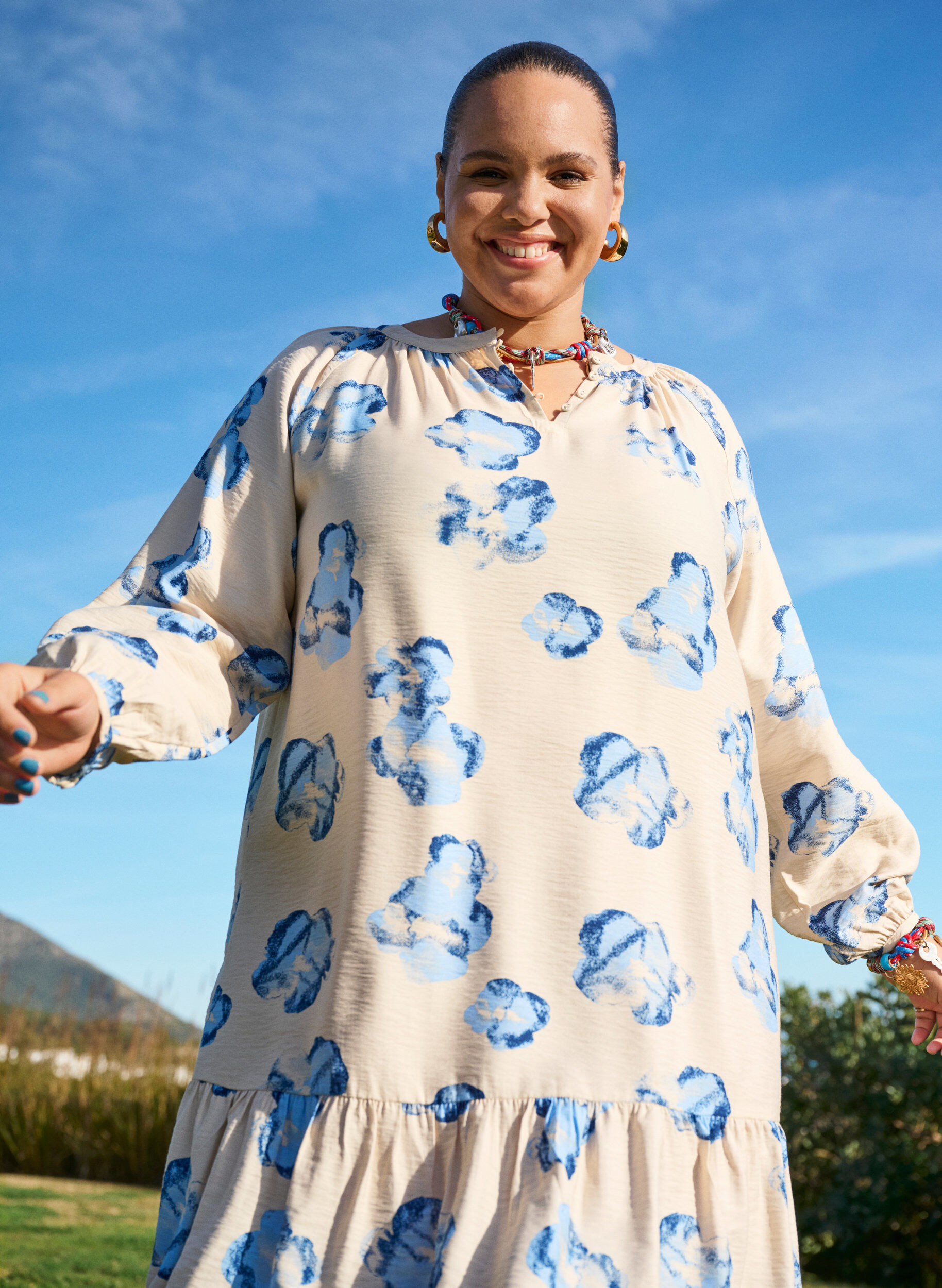 Zizzi Polvipituinen mekko pitkille hihoilla ja A-linjaisella leikkauksella, Valkoinen, Image image number 0