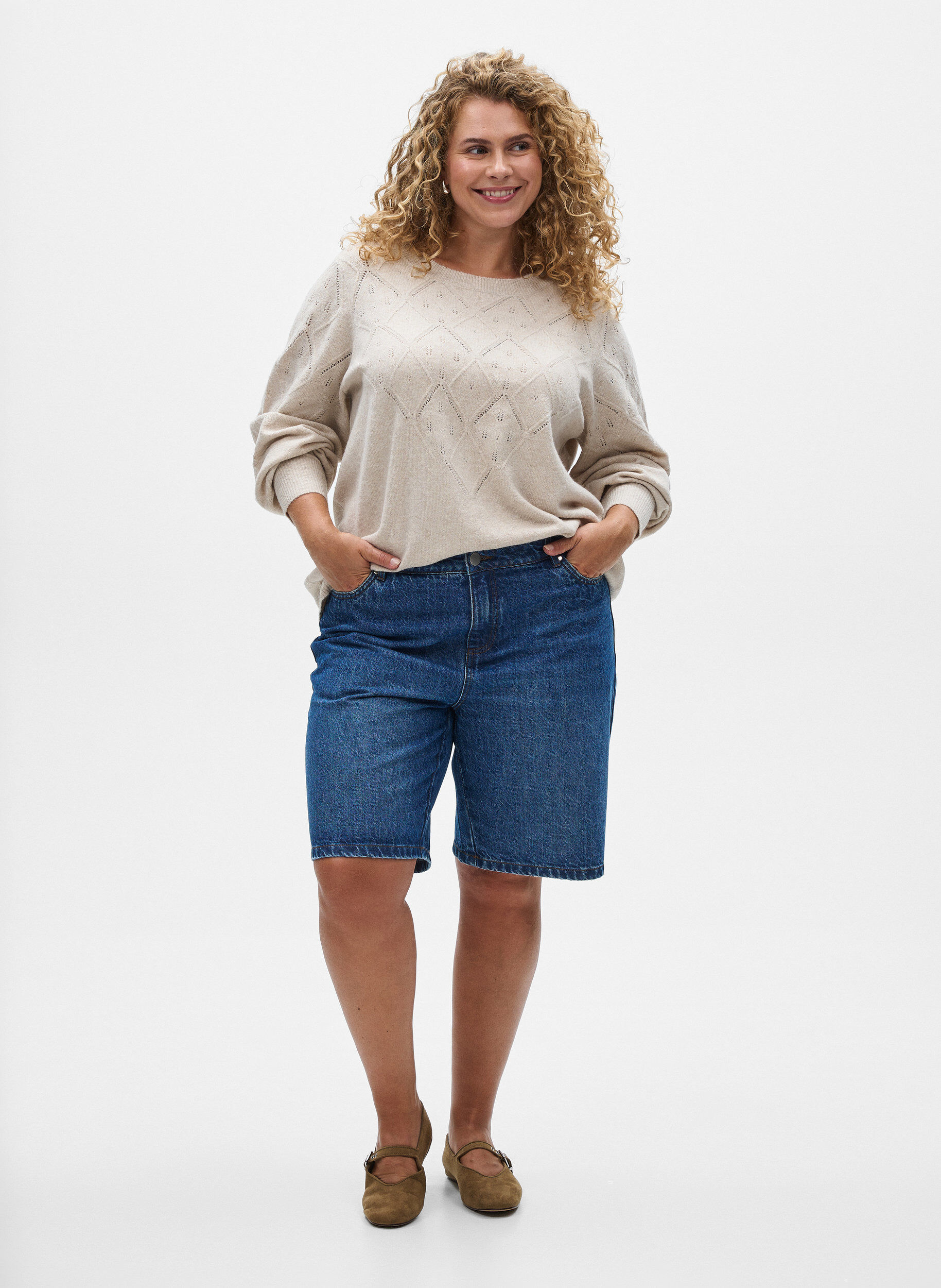 Zizzi Neulottu yl&auml;osa avoimella kuviolla ja pallohihoilla, Beige, Model image number 1