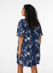 Lyhyt A-linjainen mekko kirjaillulla kuviolla, Sininen, Model image number 2