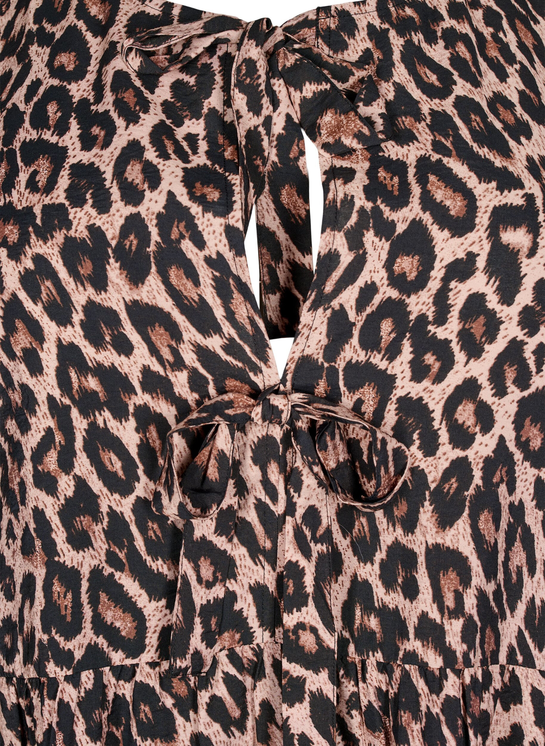 Zizzi Mekko ruseteilla ja 3/4-hihoilla, LEO AOP, Packshot image number 2