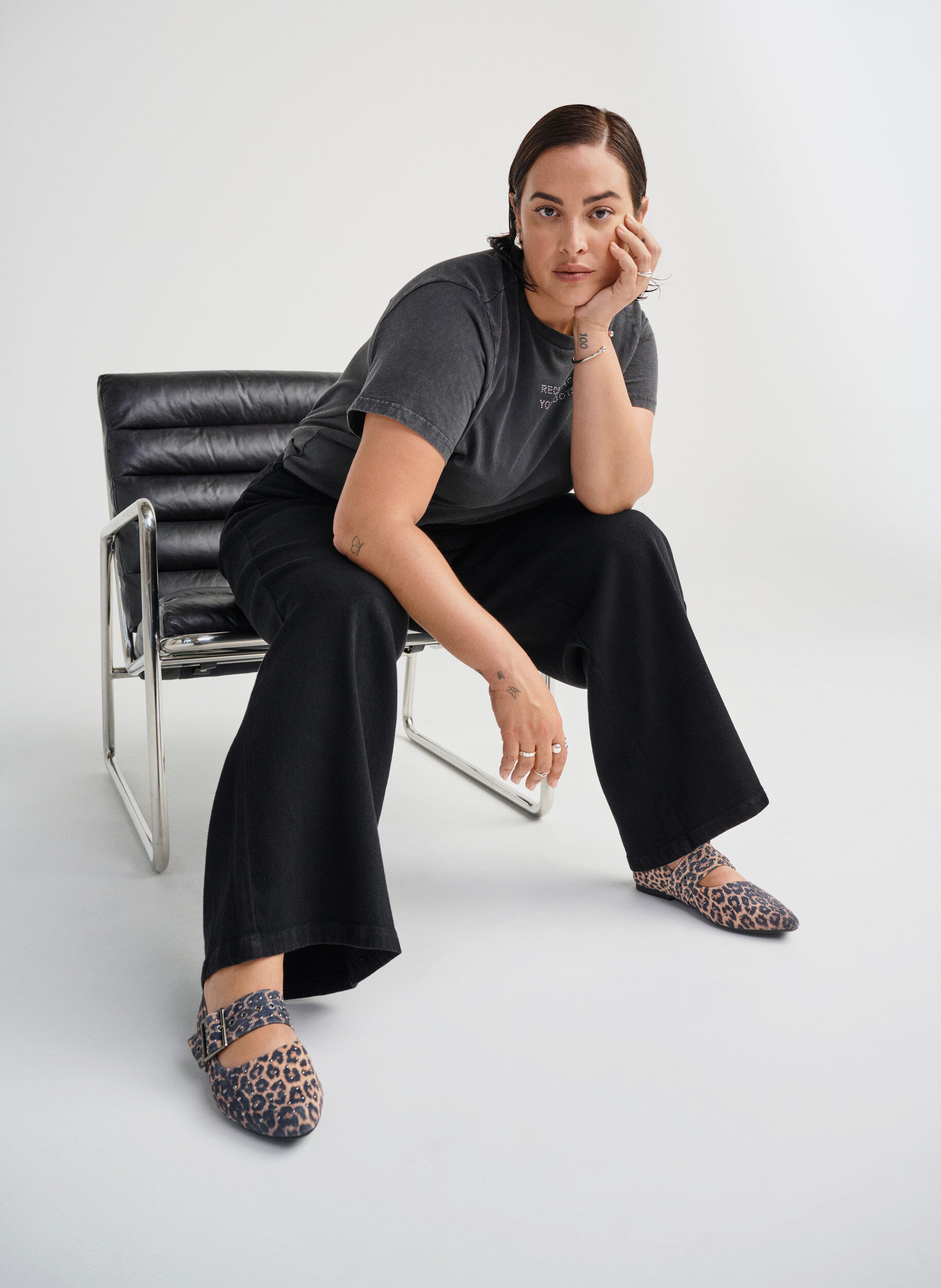 Leve&auml;lestiset - Leopardikuosiset ballerinat soljella ja niiteill&auml;