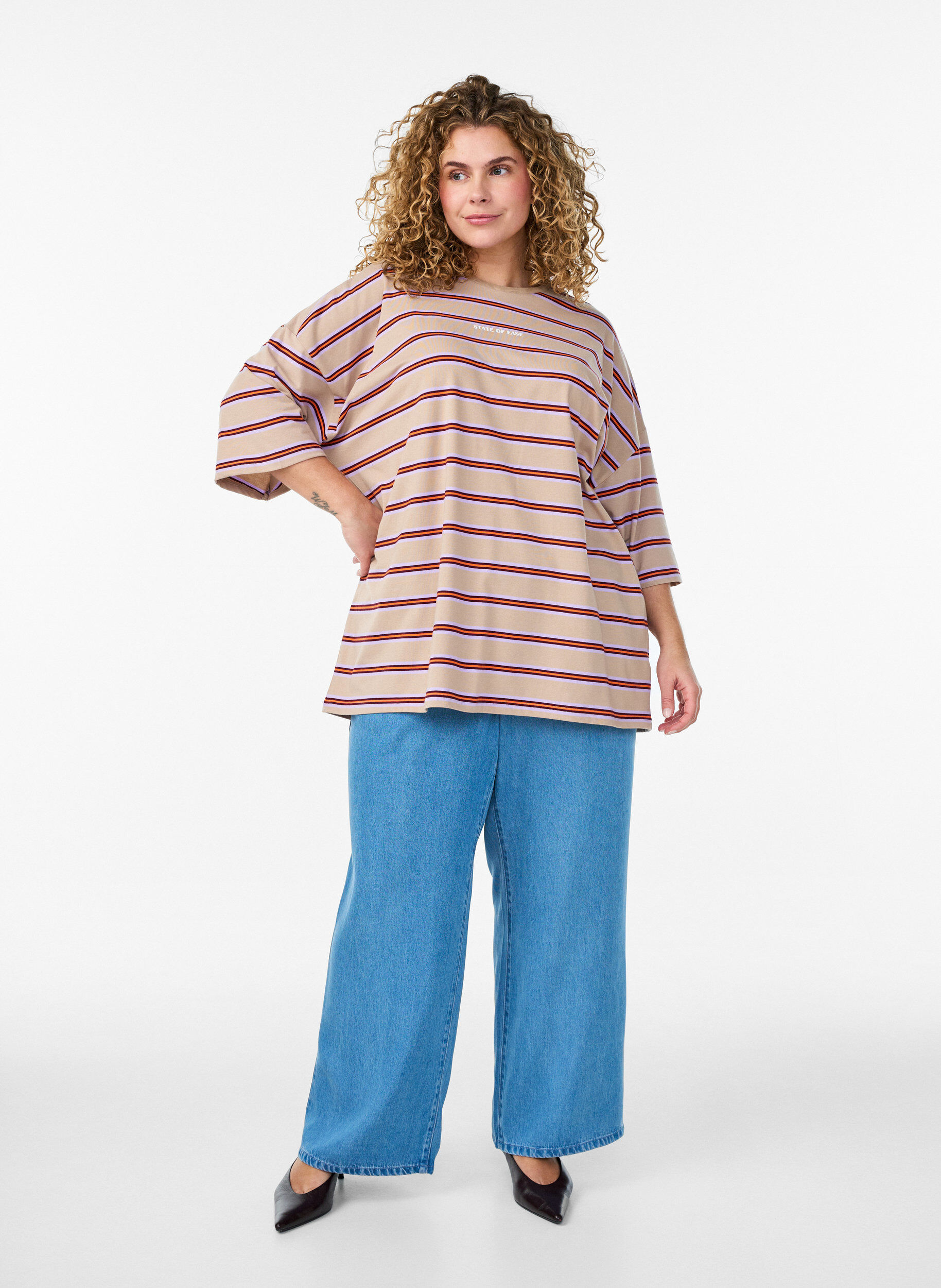 ZizziYlisuuri T-paita raidoilla ja 1/2-hihoilla, Beige, Model image number 1