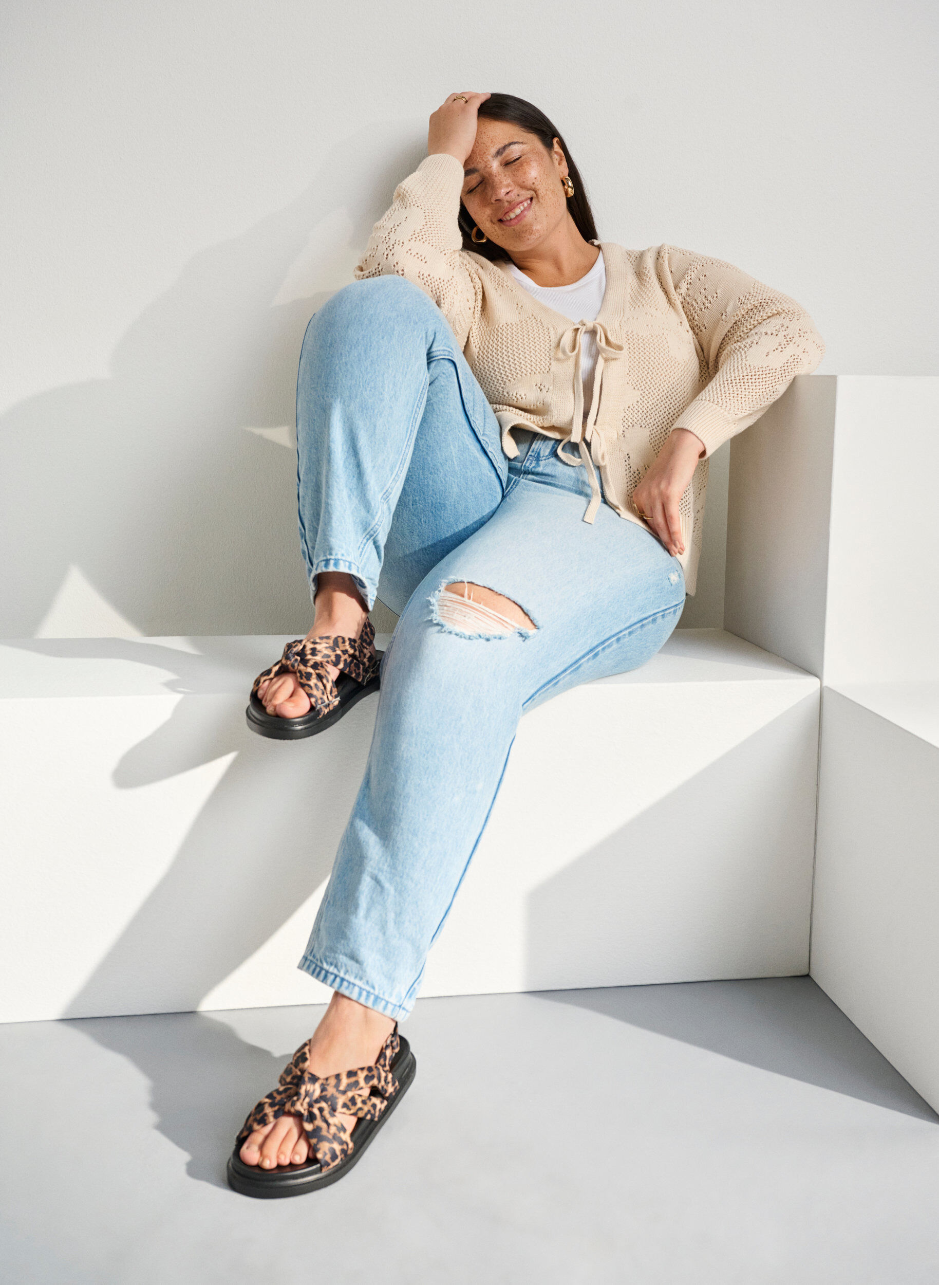 Extra Leve&auml; - Leve&auml;lestiset - Sandaali solmuyksityiskohdalla