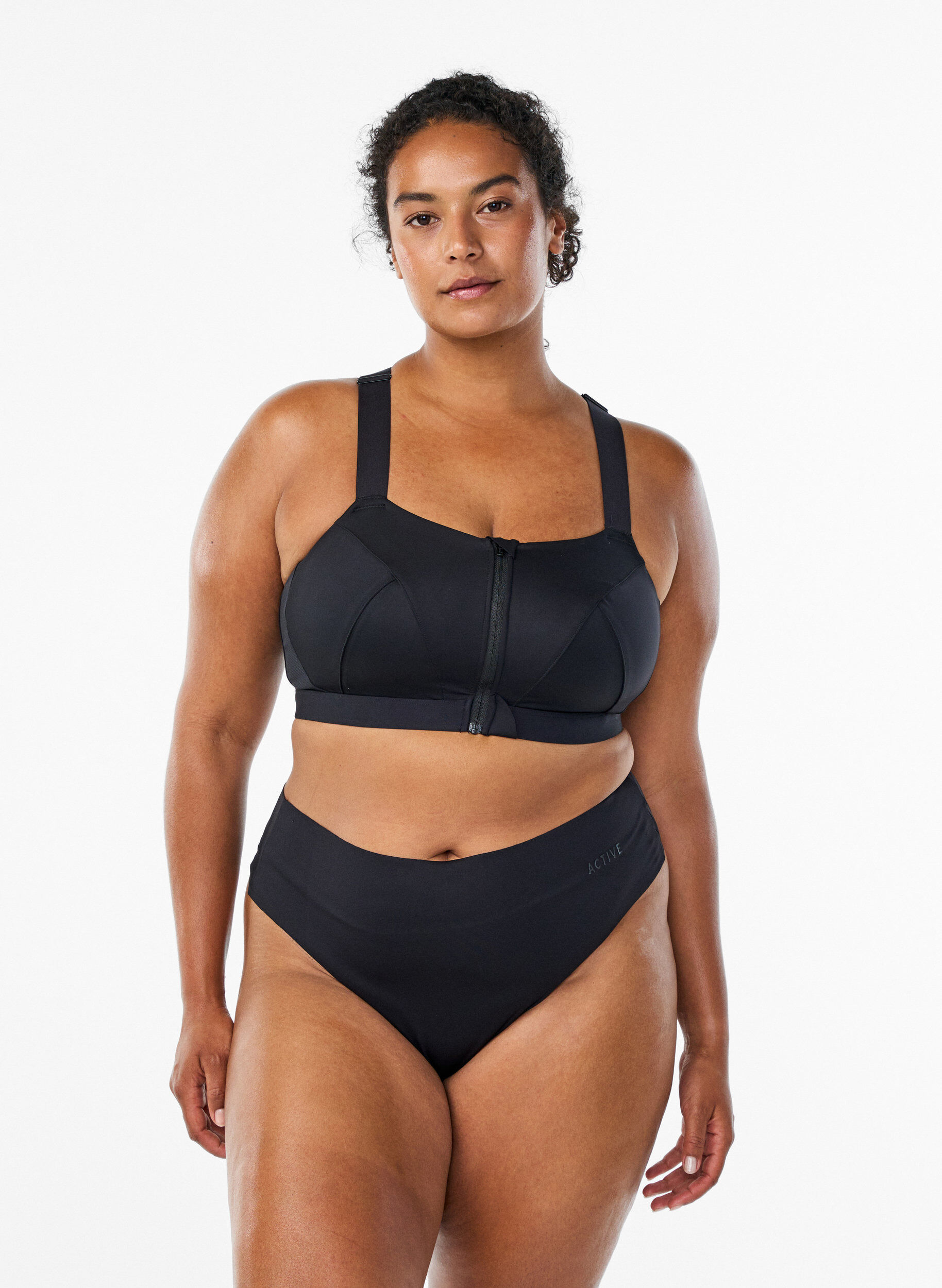 2-pack n&auml;kym&auml;tt&ouml;mi&auml; G-string harjoitusstringej&auml;, Musta, Model