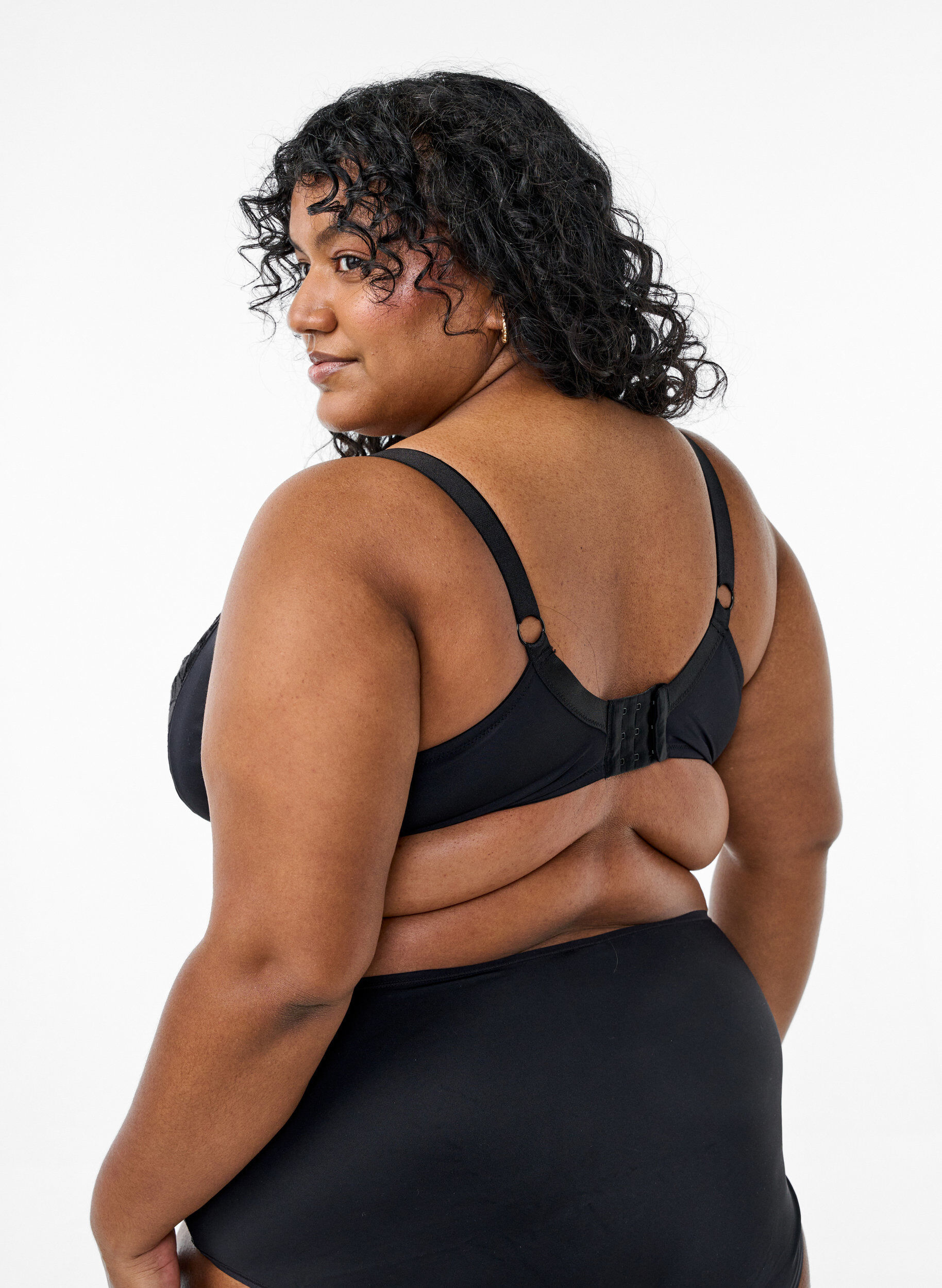 Zizzi Kokonaamioiva rintaliivit pitsill&auml;, Musta, Model image number 2