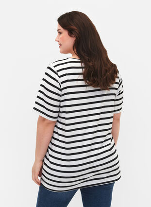 Raidallinen t-paita puuvillasta, Black Stripes, Model image number 1