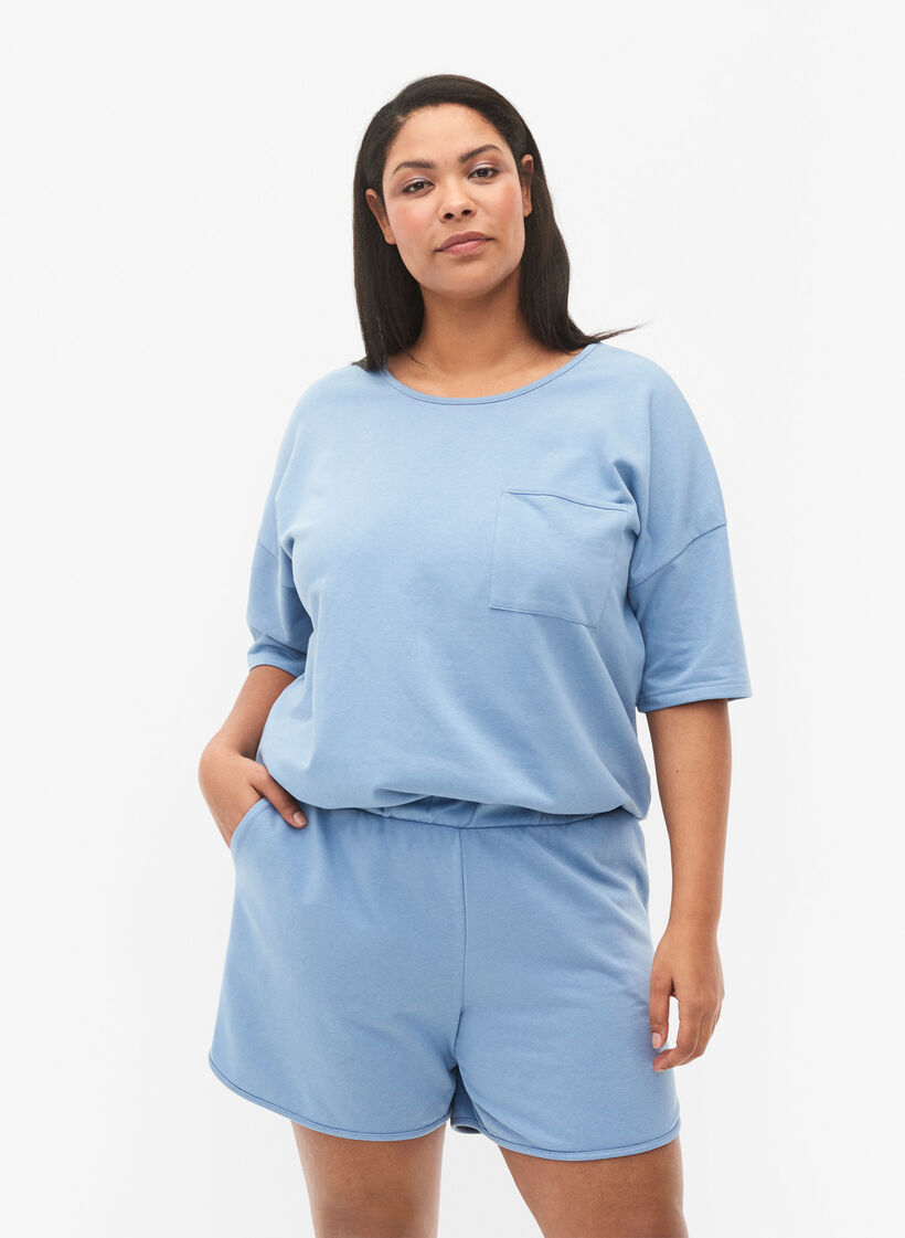 Yksiväriset collegeshortsit taskuilla, Faded Denim, Model image number 0