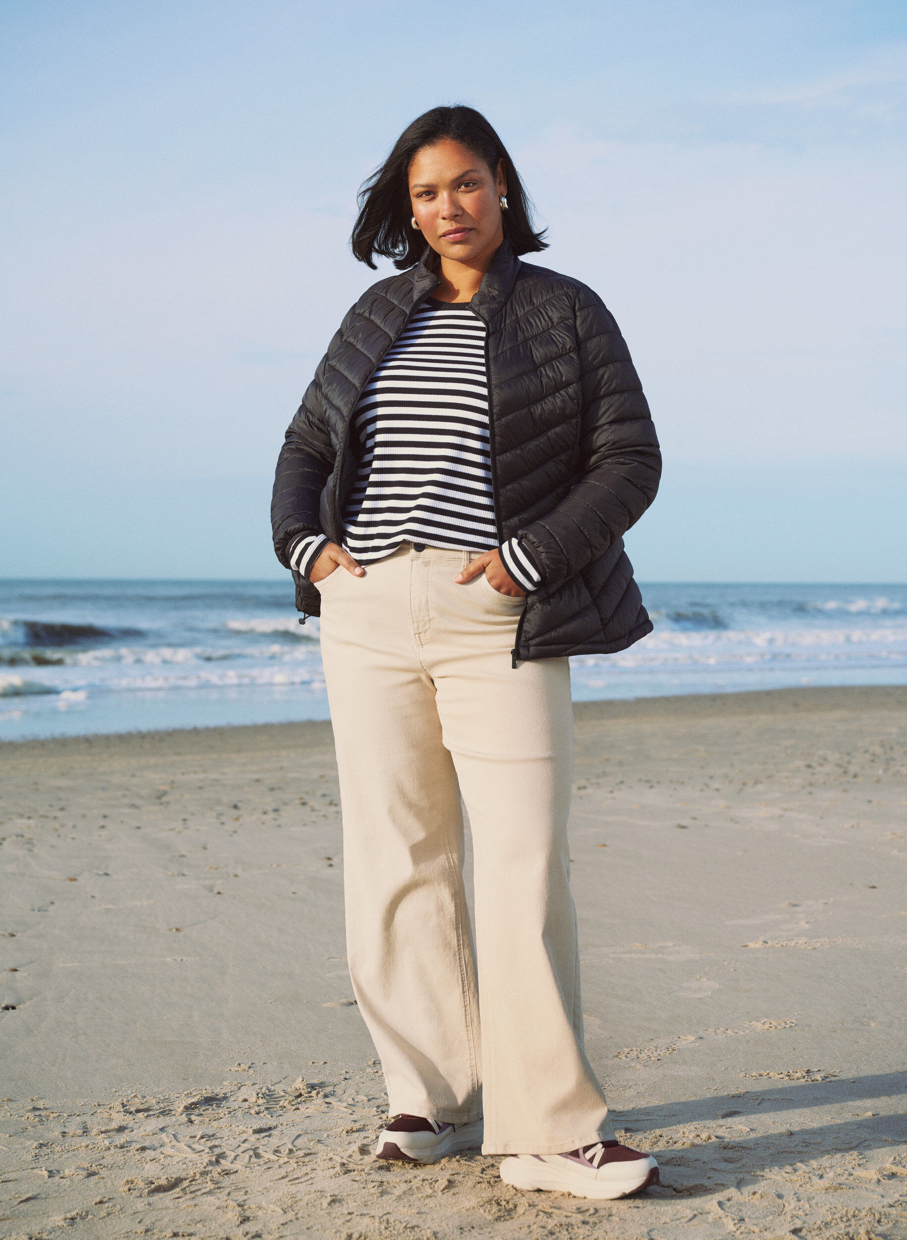 Zizzi Kevyt takki taskuilla, Musta, Image image number 0