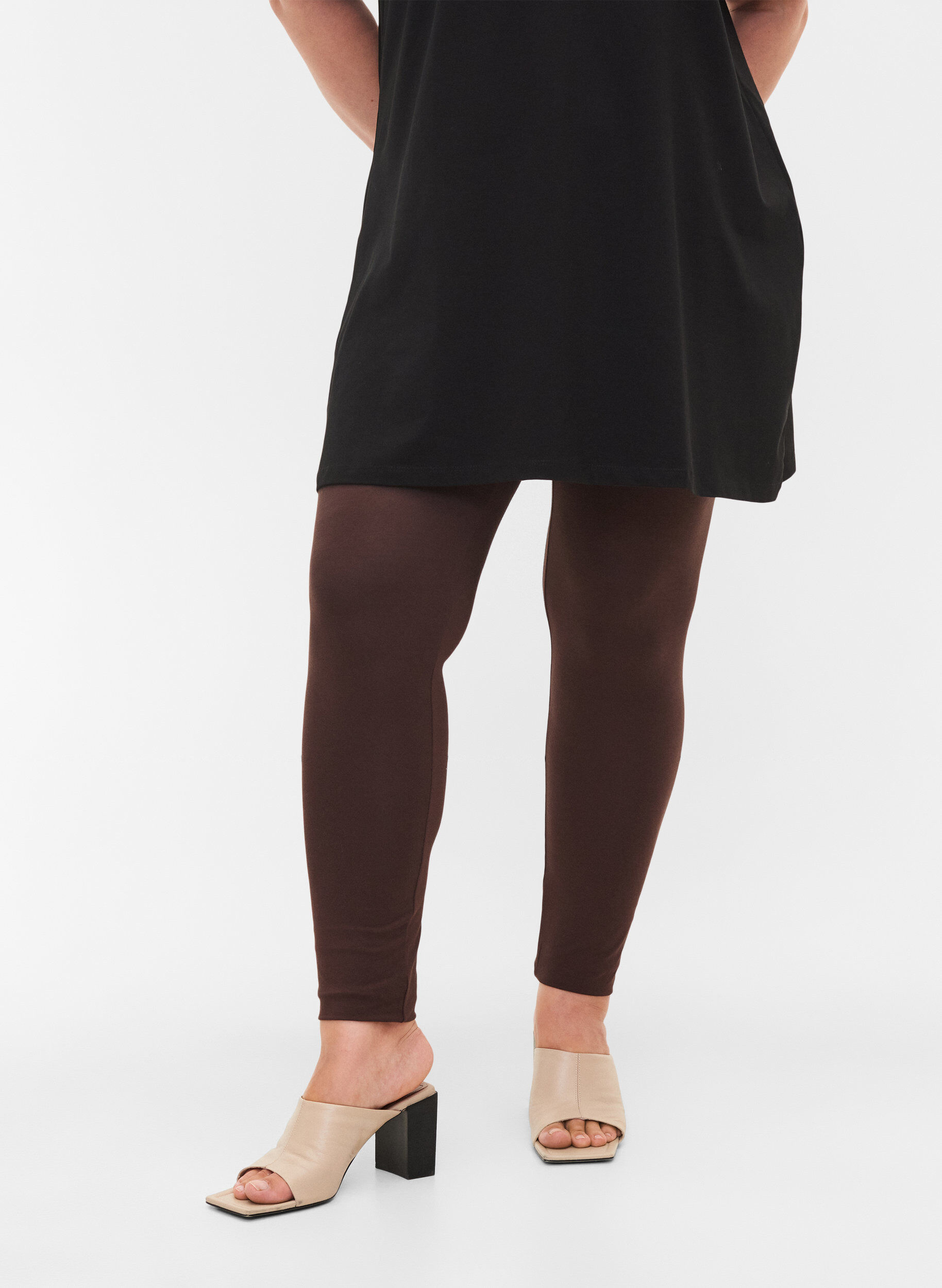 ZizziPerusleggingssit viskoosista, Ruskea, Model image number 3