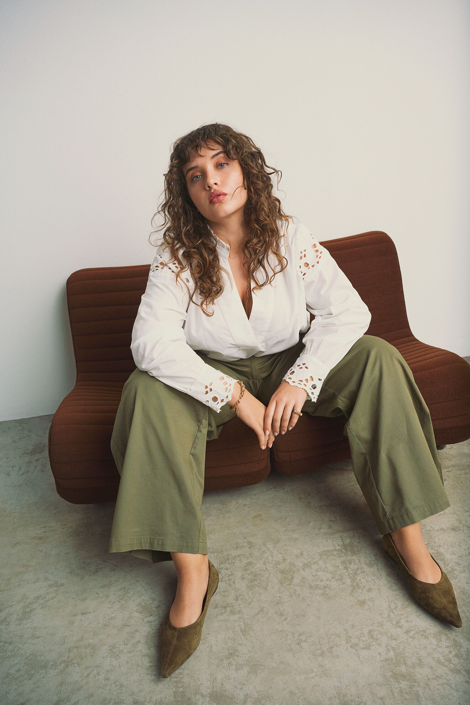 Zizzi Look broderie anglaise -yksityiskohdilla, , Model