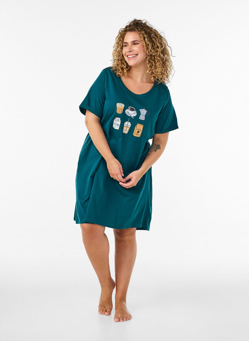 Lyhythihainen y&ouml;paita luomupuuvillasta, Vihre&auml;, Model image number 1