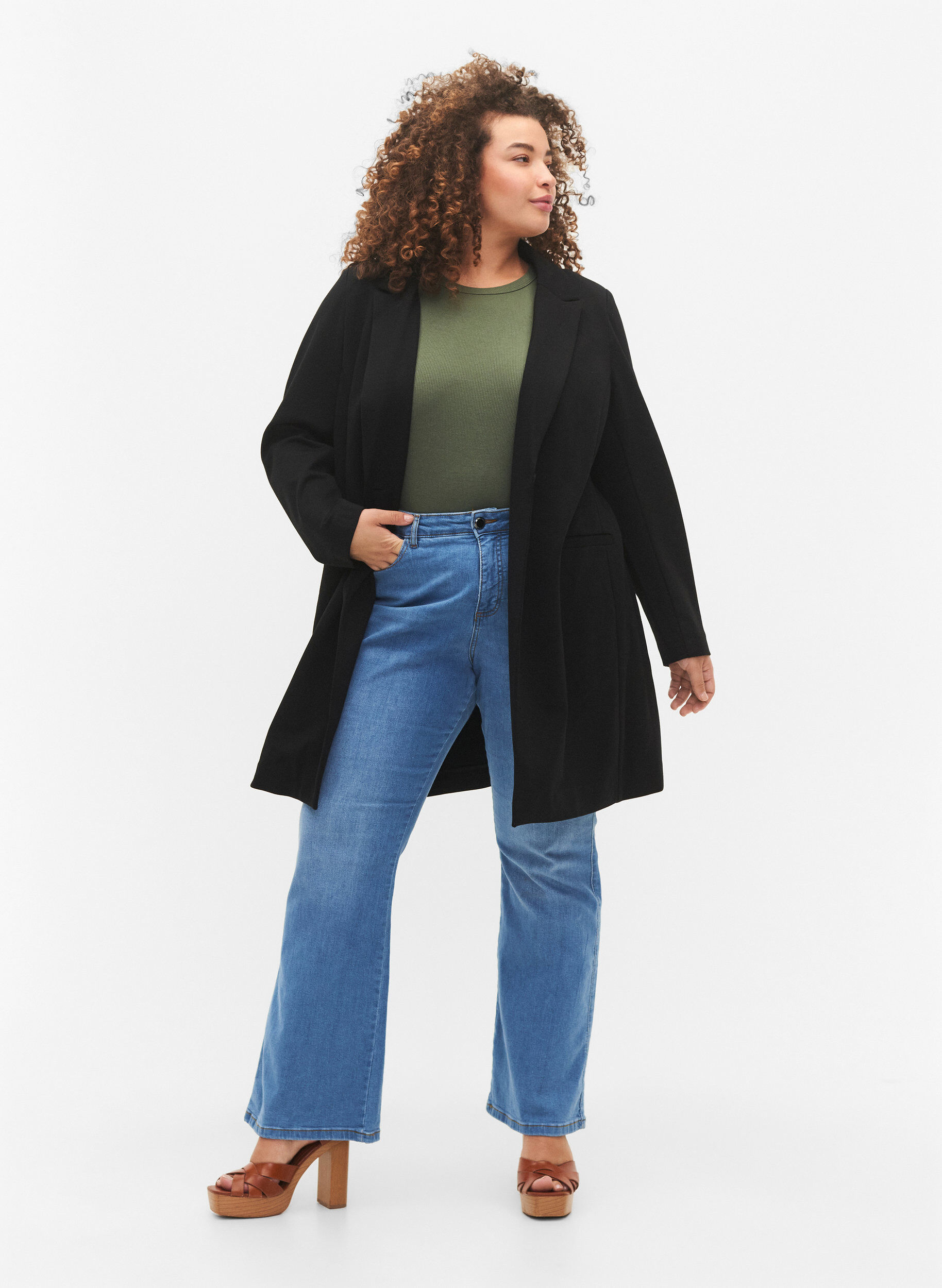 Zizzi Pitk&auml; bleiseri, Black, Model image number 3