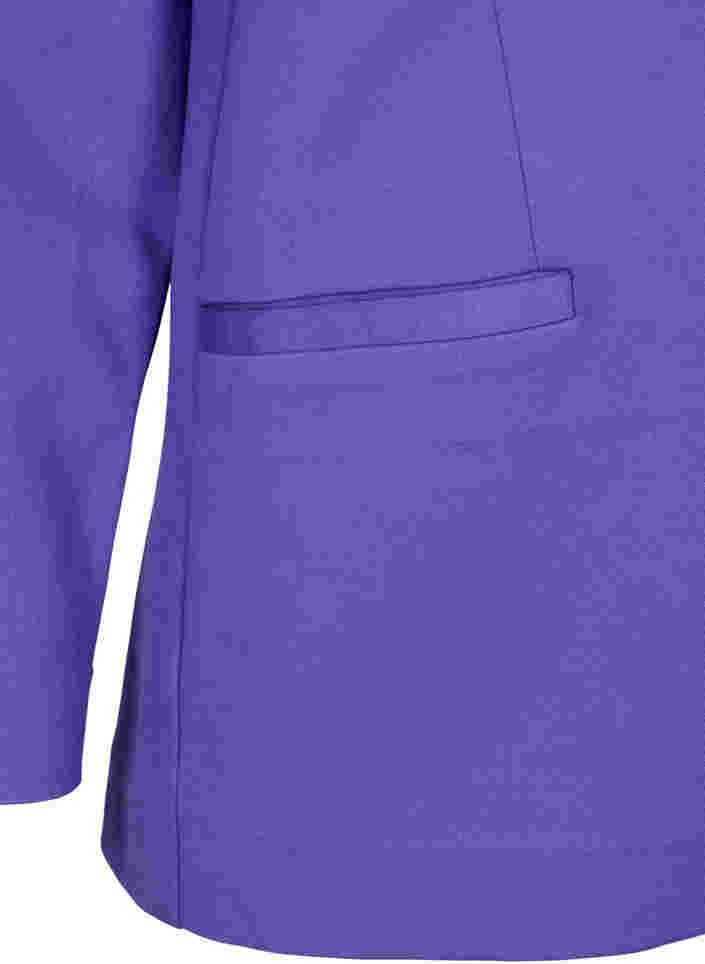 Yksinkertainen bleiseri napeilla ja koristetaskuilla , Ultra Violet, Packshot image number 3