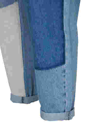 Mom fit Mille -farkut värikuvioduilla lahkeilla, Blue Denim Comb, Packshot image number 3
