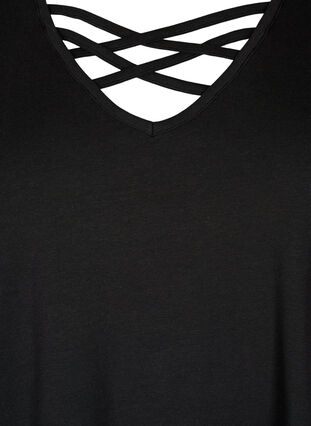 T-paita v-pääntiellä ja yksityiskohdalla, Black, Packshot image number 2
