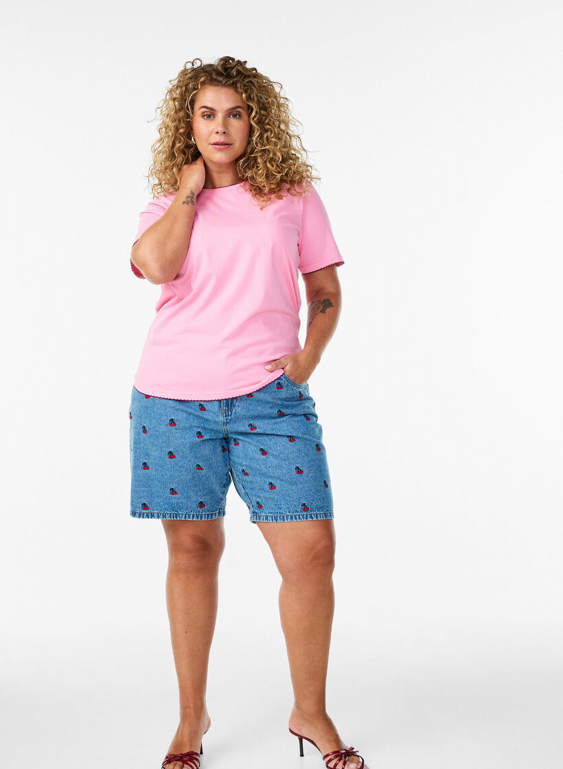 Kirjailut denimshortsit, Sininen, Model image number 1