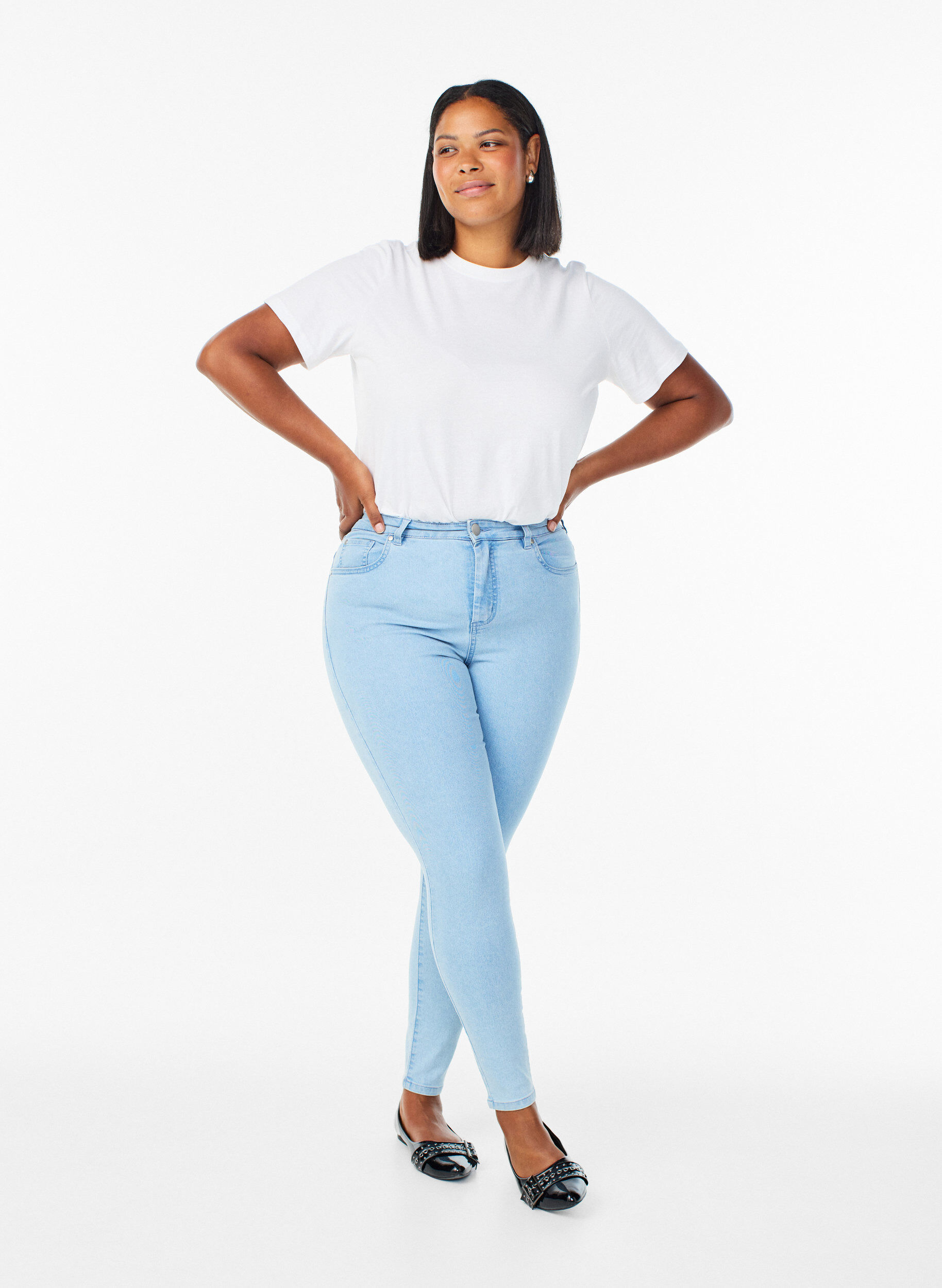Amy korkea vy&ouml;t&auml;r&ouml;iset super slim fit -farkut, Sininen, Model