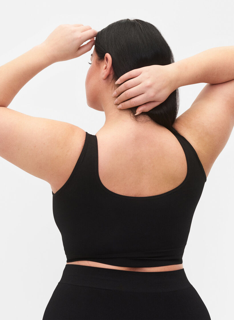 Saumattomat rintaliivit pyöreällä pääntiellä, Black, Model image number 1