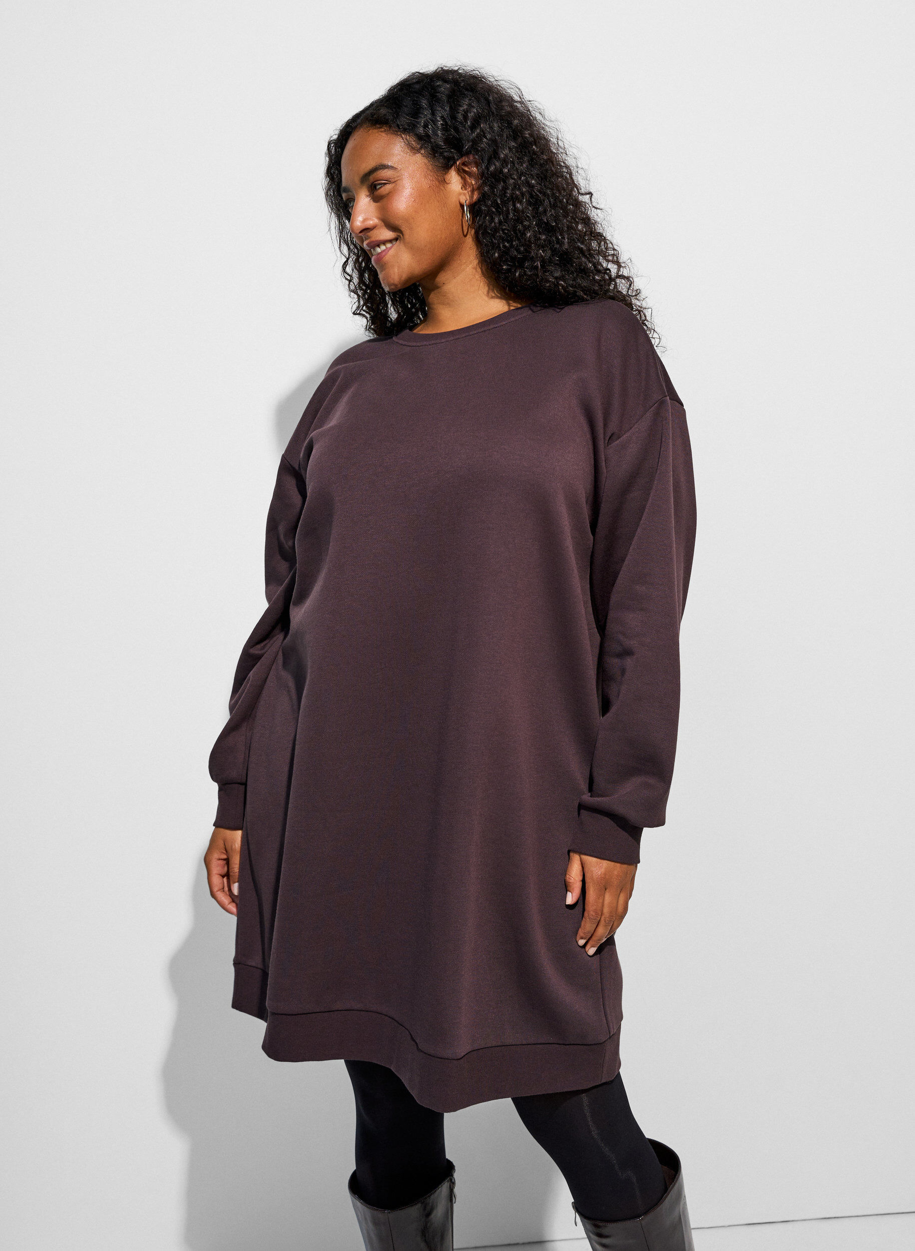 ZizziV&auml;lj&auml; collegemekko taskuilla, Ruskea, Model image number 4