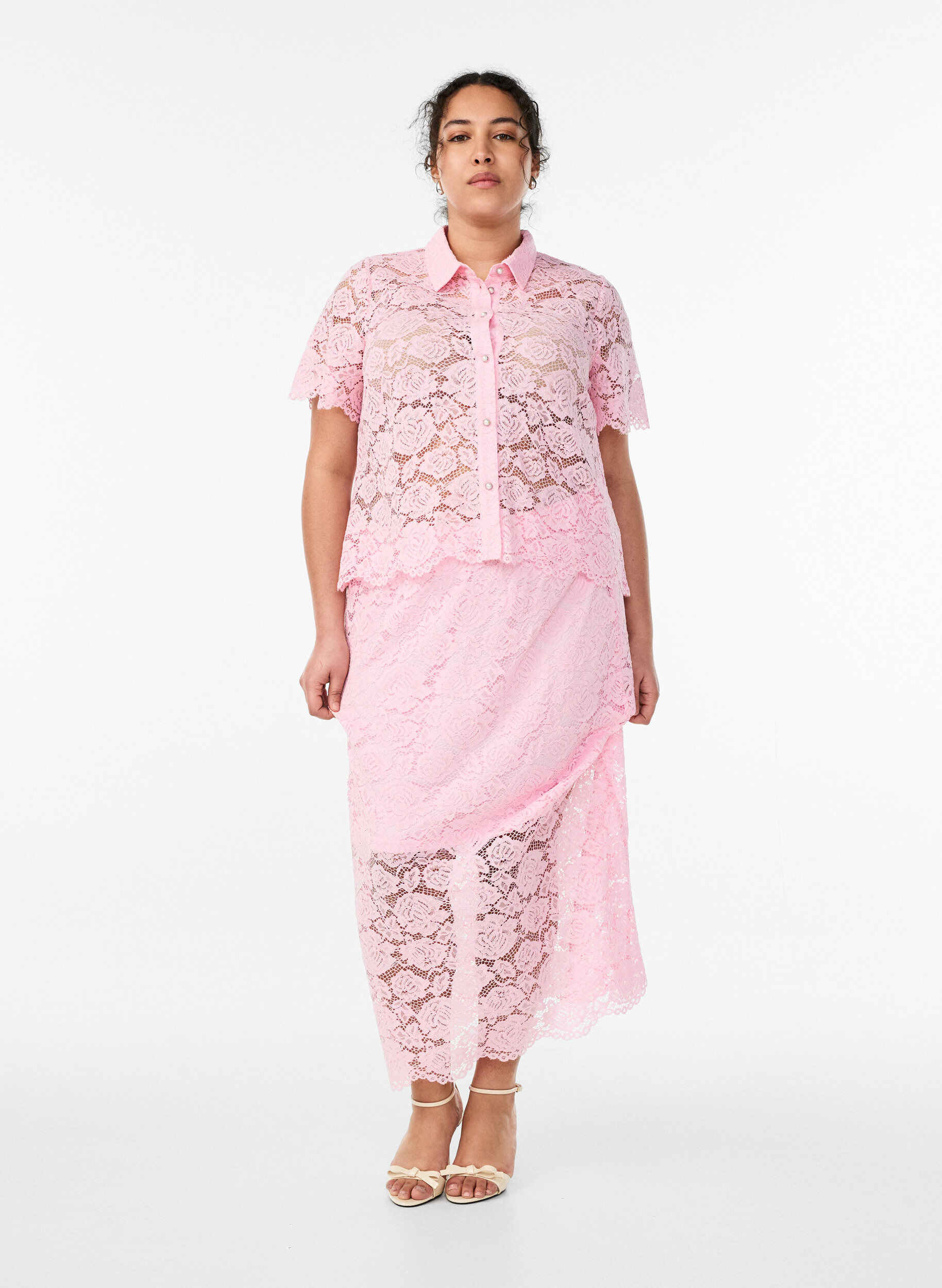 Zizzi Pitsikoristeinen paitapusero helminapeilla, Vaaleanpunainen, Model image number 1