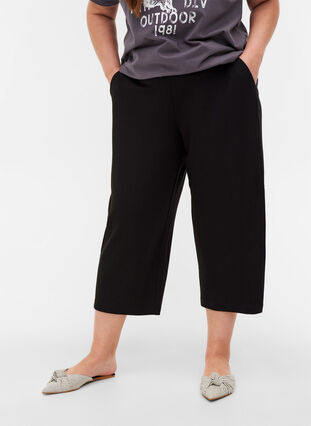Yksiväriset culottes-housut taskuilla , Black, Model image number 2