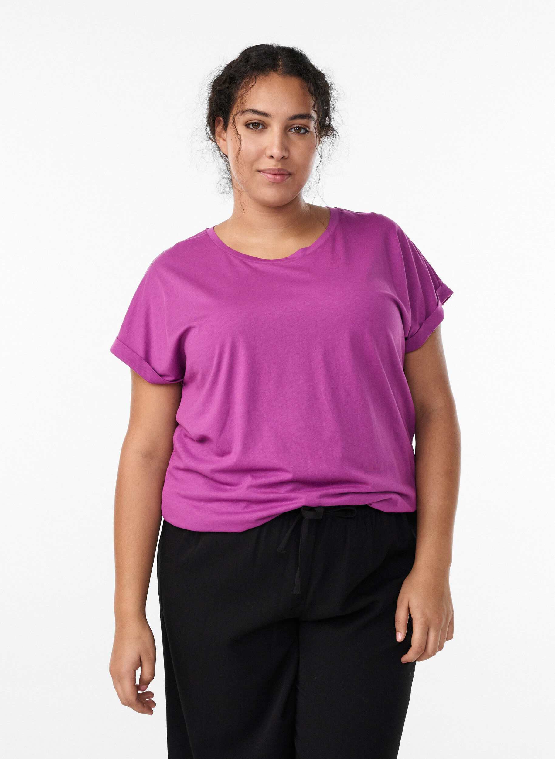 Lyhythihainen t-paita puuvillasekoitteessa, Violetti, Model