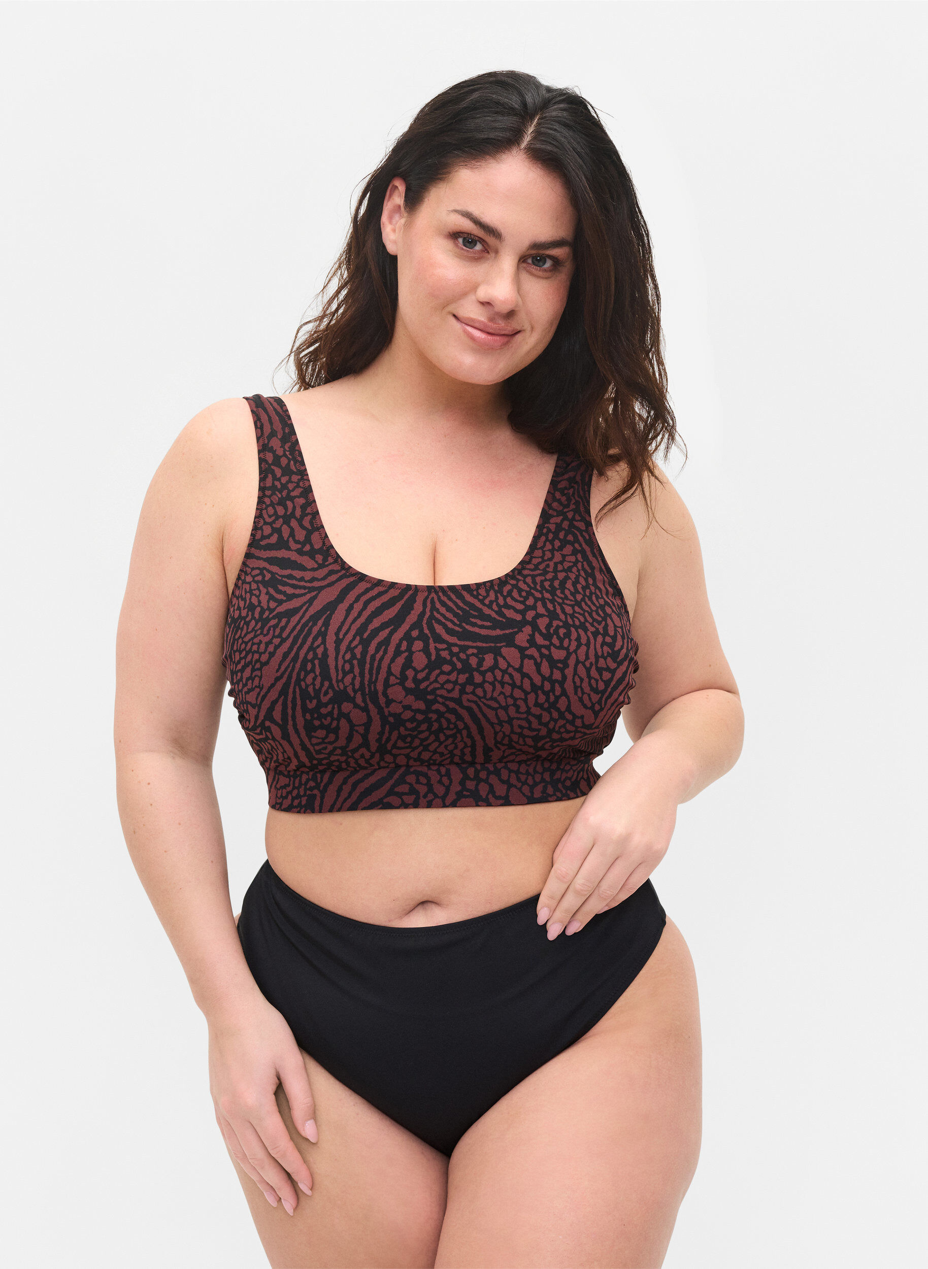 Zizzi Bikinialaosa normaalilla vy&ouml;t&auml;r&ouml;ll&auml;, Black, Model image number 0