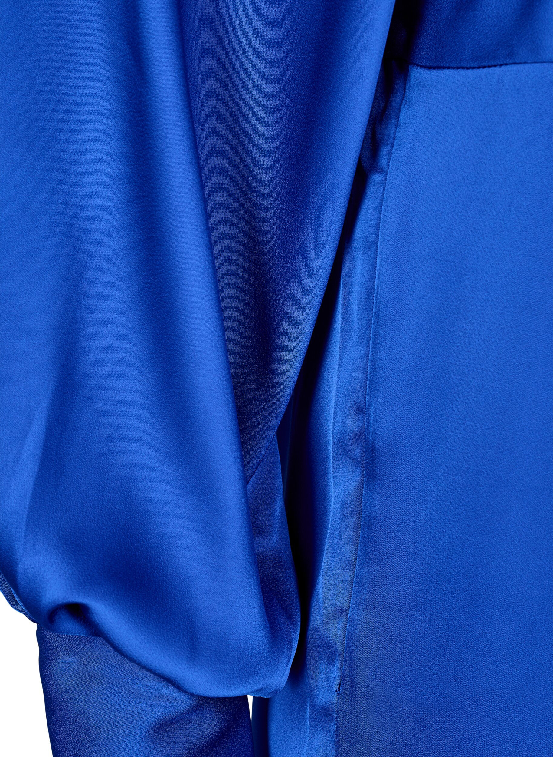 Zizzi Satiini mekko puffihihoilla, Surf the web, Packshot image number 3