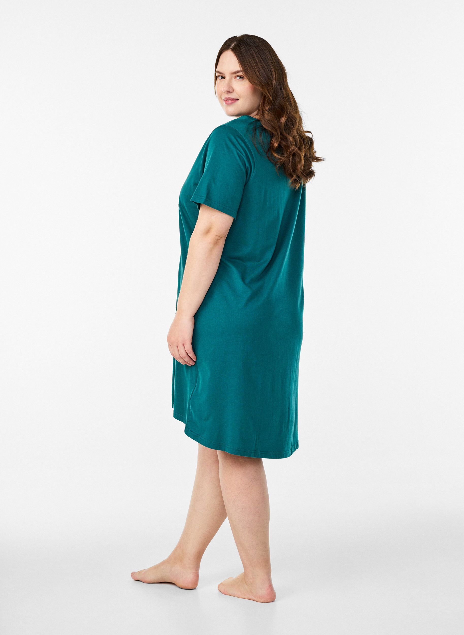 ZizziLuomupuuvillainen y&ouml;paita V-p&auml;&auml;ntiell&auml;, Vihre&auml;, Model image number 2