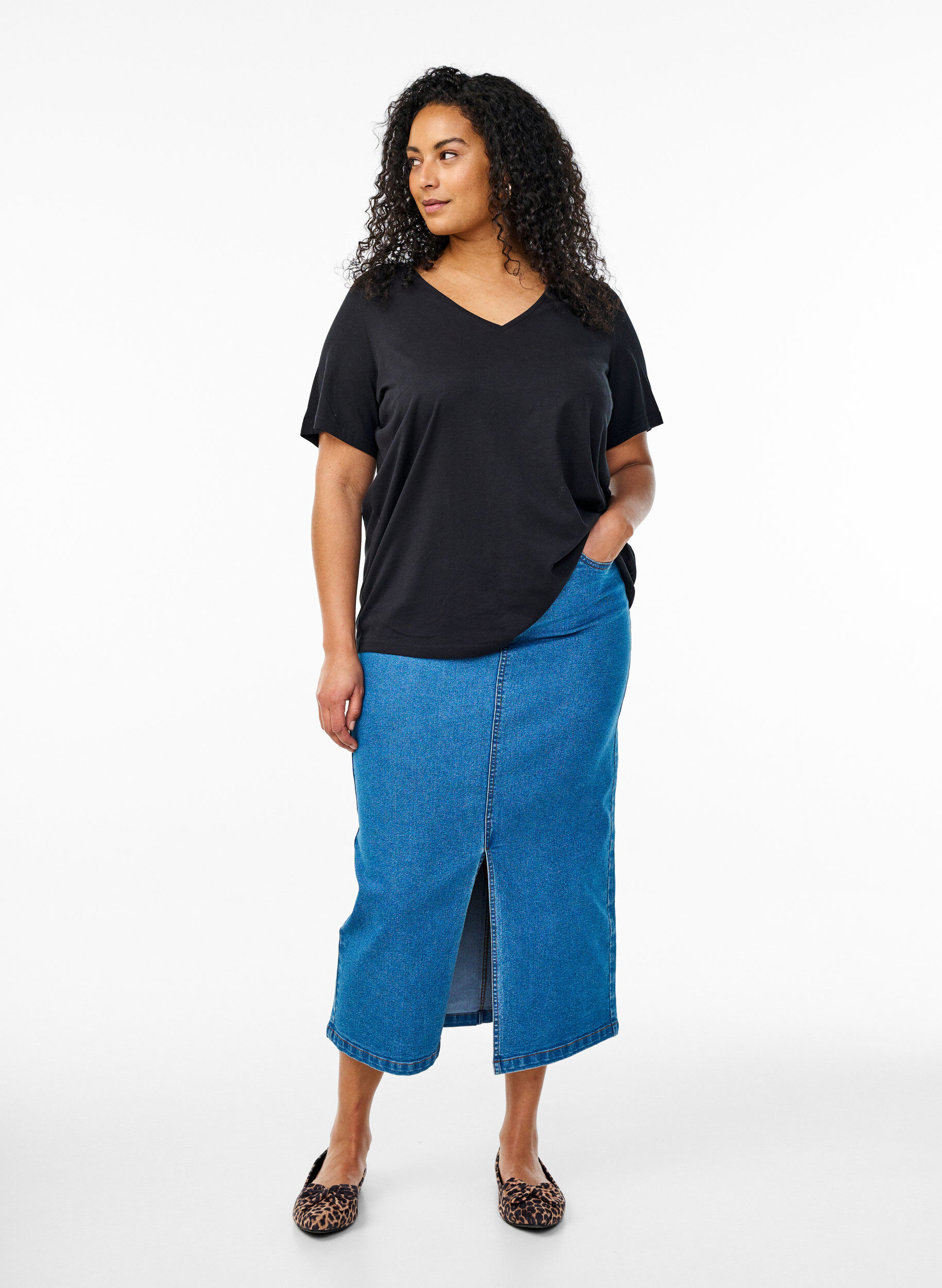 Zizzi2-pack v-kaula-aukkoisia t-paitoja, Musta, Model image number 1