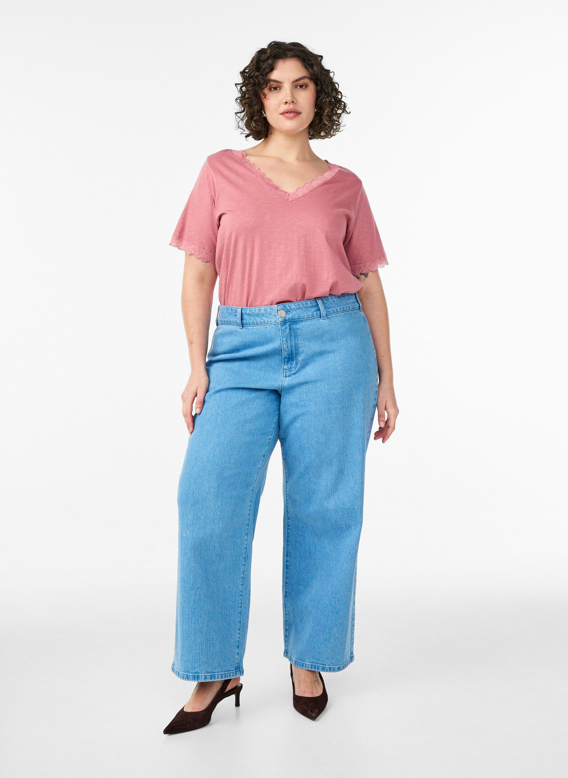 Zizzi T-paita pitsireunuksella, Vaaleanpunainen, Model image number 1