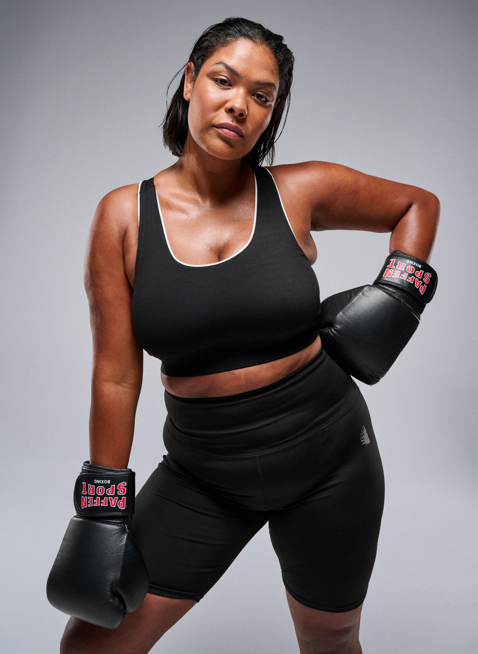 Zizzi Tyk&ouml;istuvat treenishortsit, Musta, Image image number 0