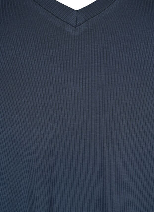 Ribatusta viskoosista valmistettu T-paita, jossa on v-pääntie, Umbre Blue , Packshot image number 2