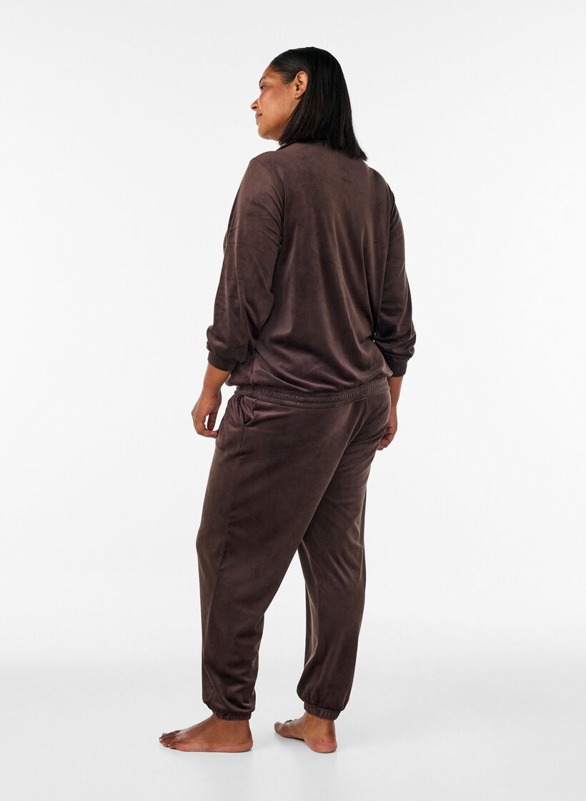 Rennot velourhousut, Ruskea, Model image number 1