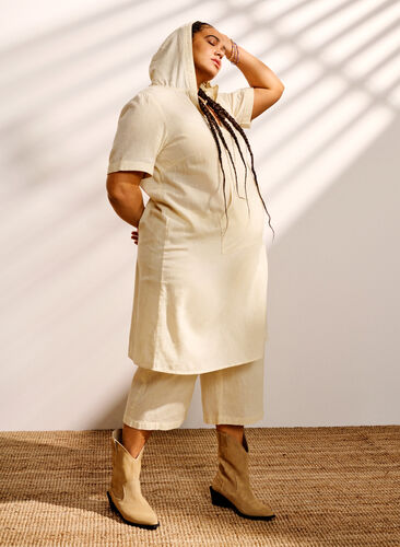 Puuvillan ja pellavan sekoitteesta valmistettu hupullinen mekko, Sandshell, Image image number 0
