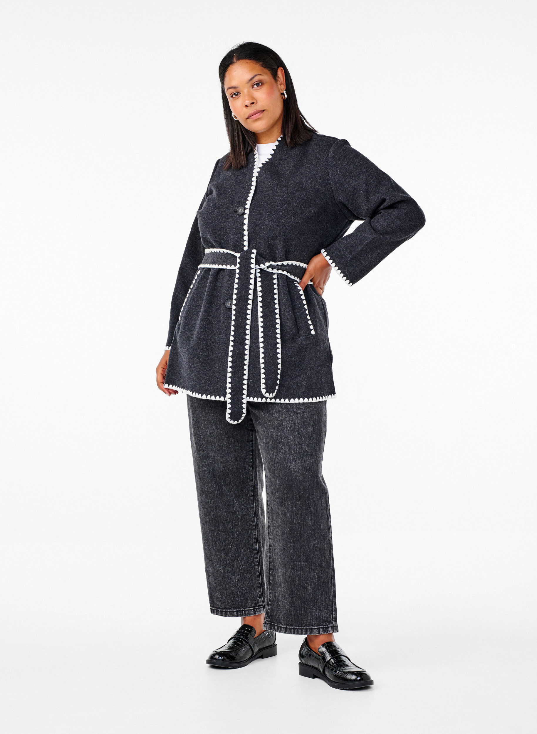 Zizzi Takki, jossa on kontrastiv&auml;riset reunat, Dark Grey Melange, Model image number 2