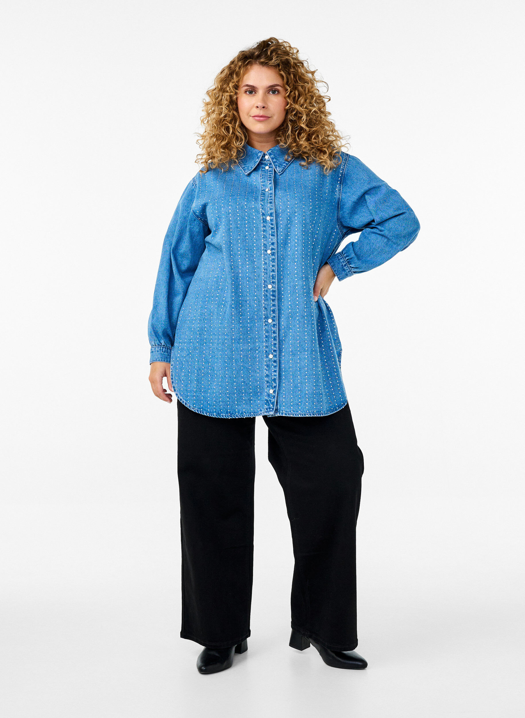 Zizzi Farkkupaita strasseilla, Light Blue Denim, Model image number 2